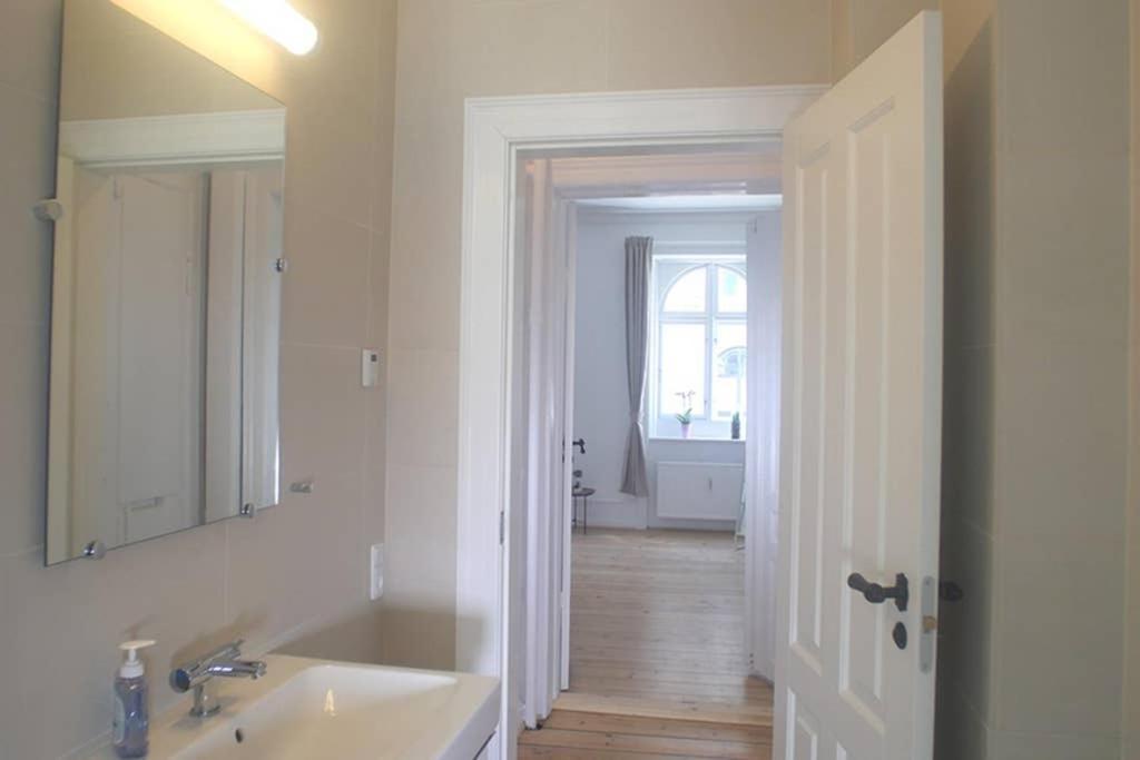 Next To New Harbor / 3 Bedroom & 2 Bath Rooms كوبنهاجن المظهر الخارجي الصورة